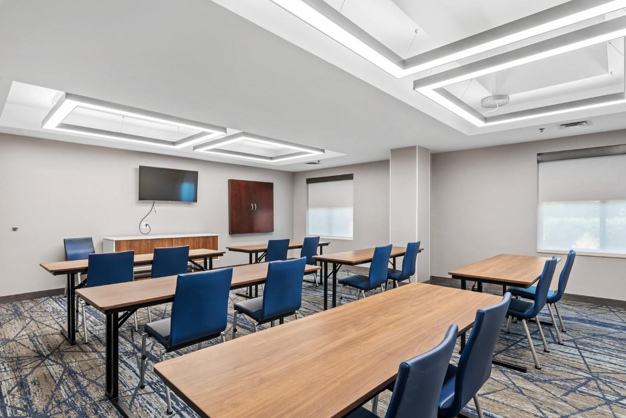 Holiday Inn Express & Suites Maumelle By Ihg Exterior foto