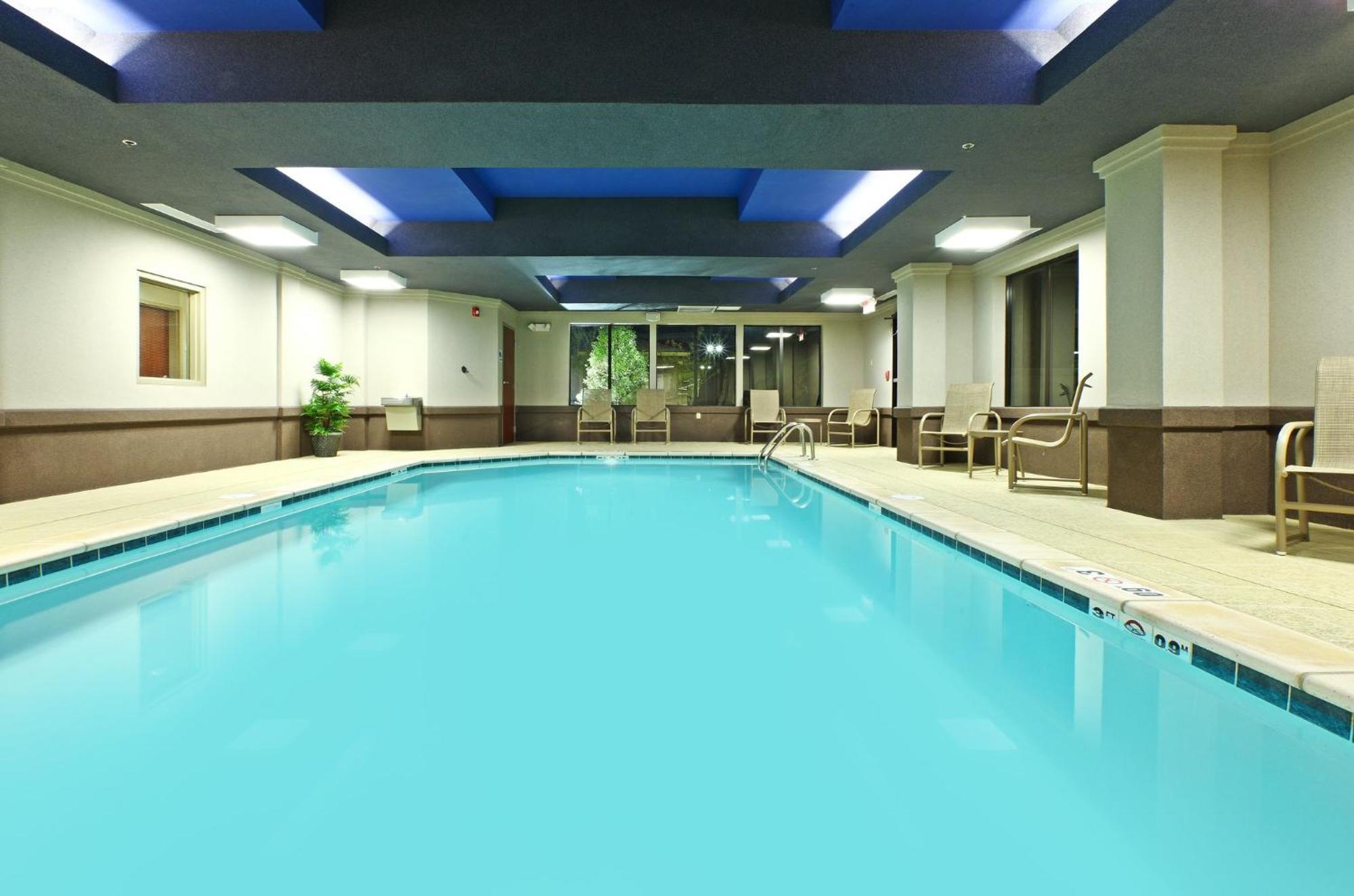 Holiday Inn Express & Suites Maumelle By Ihg Exterior foto