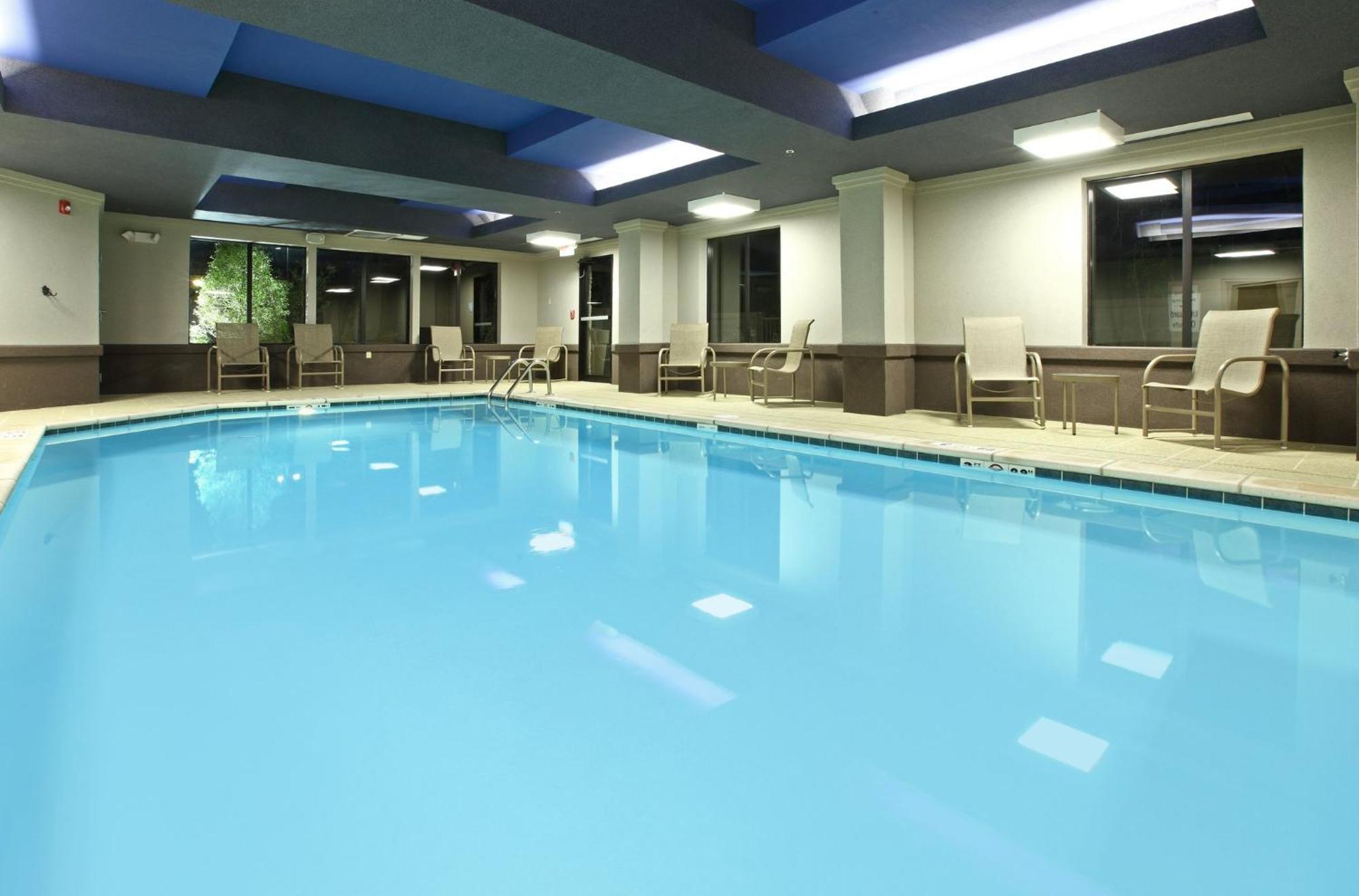 Holiday Inn Express & Suites Maumelle By Ihg Exterior foto